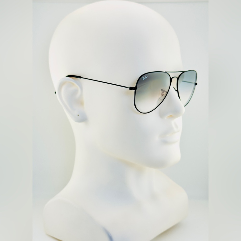 Ray-Ban Aviator Gradient Sunglasses RB3025 Black Frame Light Gray Lenses UNISEX! - Picture 4 of 15